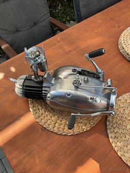 Prodám repasovaný motor Jawa 550/555 pařez - 4