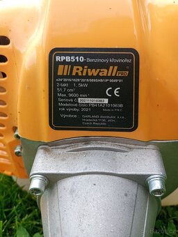 BENZÍNOVÝ KŘOVINOŘEZ RIWAL - 4