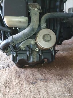 Prodám na Yamaha Fazer FZ6 S2 - Motor. - 4