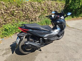 Honda Forza 350 - 4