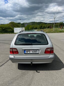 Mercedes-Benz Třídy E, 2.2 cdi 105kW, automat, bez koroze - 4