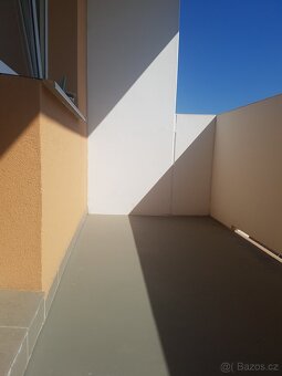 Pronájem bytu 1+1, 36 m2 + lodžie, ul. Mičurinova, Znojmo - 4