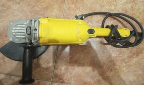 Bruska DeWALT DWE 496 qs - 4