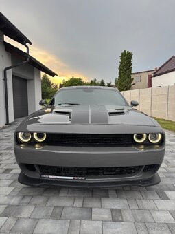 Dodge Challenger SXT PLUS - 4