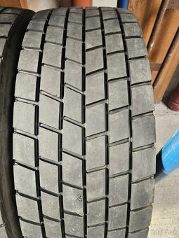 Nákladní záběrové pneu 315/70R22,5 Continental - 4