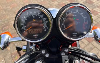 Triumph Bonneville SE 2011 - 4