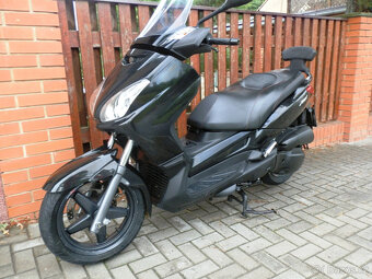 Yamaha X-Max 125 (2009) - 4