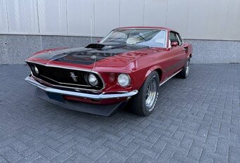 Ford Mustang Mach 1 - 4