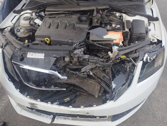 Prodej bouraneho auta - 4
