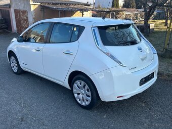 Nissan LEAF - 4