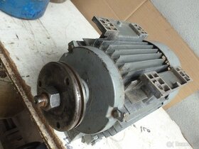 elektromotor patkový 380V/2,2kw/2860ot./min - 4