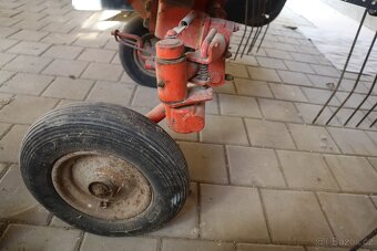 Shrnovač Deutz Fahr KS 83 - 4