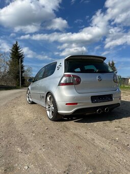 Golf V. 1.4 59kw r32 look - 4