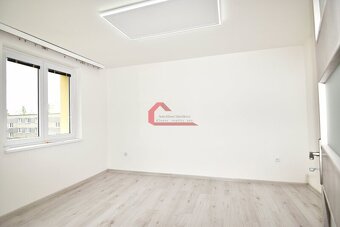 Pronájem, byt 3+1 Hodonín, Skácelova, balkon, 2 sklepy, CP 6 - 4