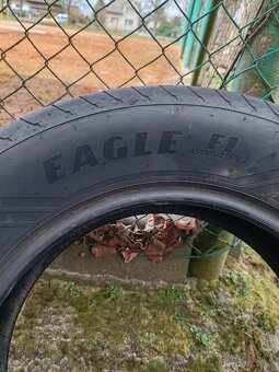 Pneu 235/65r18 106w použité - 4