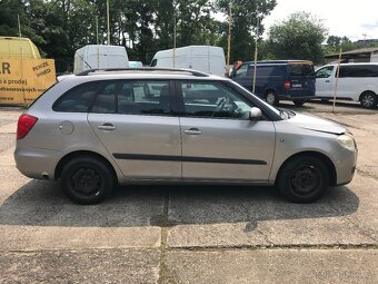 Škoda Fabia II kombi 1.2 HTP+LPG 174 000 km 51 kW ČR původ - 4