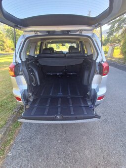 Peugeot 4007 - 4
