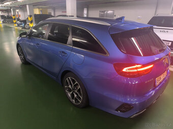 Ceed SW CD 1,6 CRDi SCR 7DCT GT LINE (2021) - 4