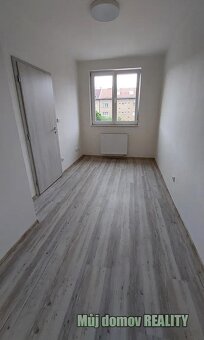 Pronájem družstevního bytu 2+kk (40 m) Humpolecká ulice, Pr - 4