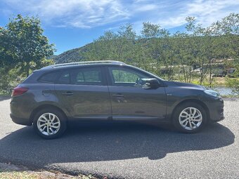Renault Megane limited combi 1.2i tce 85kw. 2015 1. majitel - 4