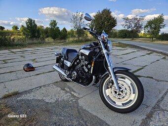 Yamaha V-MAX 1200 - 4
