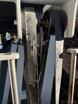 Posilovací stroj - 4