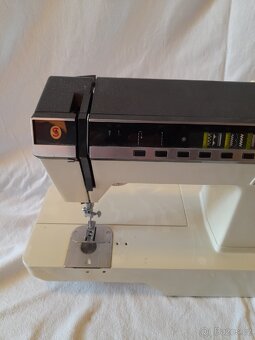 Šicí stroj Singer Futura - 4