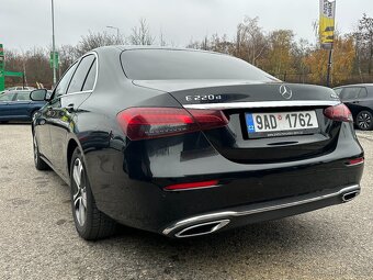 Mercedes-Benz E 220 2022 - 4