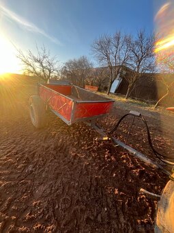 Sklopný vlek za traktor - 4