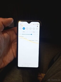 Samsung A20e - 4