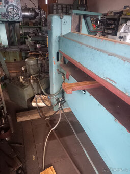ohybacka plechu hydraulicka XONM 2000-2B - 4