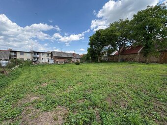 Prodej stavebního pozemku o velikosti 1722 m2 - 4