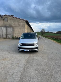 2016 VW Caravelle T6, 2.0 TDI, stříbrná, Německo - 4