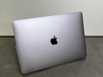 Macbook Pro 13" 2019 256GB SSD / i7 / 16GB - 4