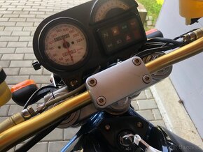Ducati Monster 900 - 4