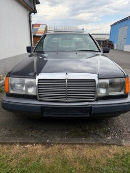 Mercedes 124 coupe - 4