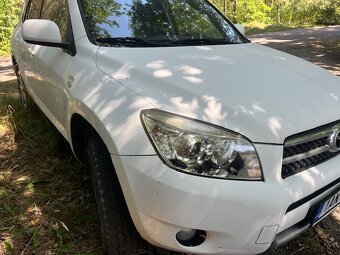 Toyota Rav4, 2,2 D 4x4 - najeto pouze 81 800 Km - 4