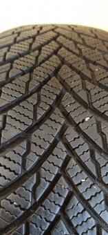 Firestone WINTERHAWK 4 215/65 R16 98H 7,5mm - 4
