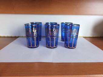 Krásné modré sklenice, bohatě zlacené. obsah 220 ml. - 4