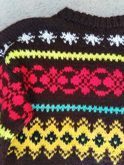 Retro svetr ručně pletený - 4