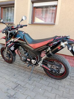 Yamaha xt660x - 4