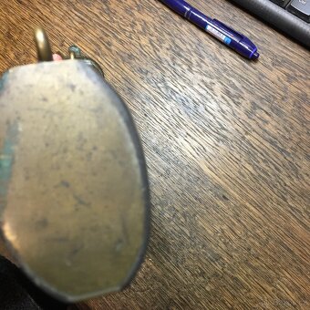 stará prachovnice mosaz měď - zásobník na střelný prach - 4