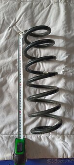 BMW F11 pružiny - 4