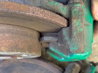 Zadní brzdy 230mm - 4