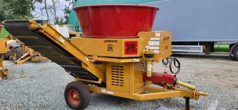 Drtič slámy a jiné biomasy HAYBUSTER H-835 - 4