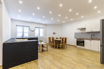 Bytový Dům a Ubytovací zařízení a stavební pozemek - 4