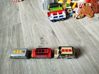 Sada dřevěných kolejí a vláčků a doplňků, zn. Playtive - 4