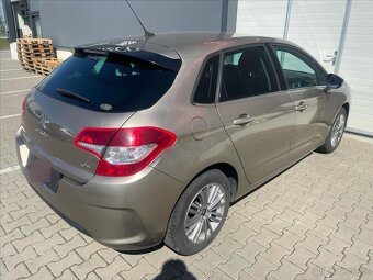 Citroën C4 1,6 VVti CITROËN C4 (2011) - 4