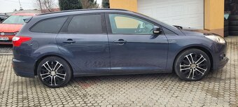 Ford Focus kombi 1,6Ti-VTC 92kW benzín 100 000km - 4