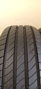 Michelin 195/55 R16 87H 6-6,5mm - 4